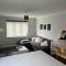 Newly Refurbished Apartment with private parking - Southampton
