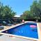 Seaview flat with pool & parking