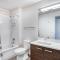 Downtown 2br w Gym wd BBQ nr dining shops SEA-402