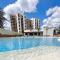 Emaza Lux Stylish, Modern 1 Bedroom Apartment, Pool & Gym, at Mi Vida Garden City - Nairobi