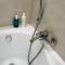 Nice apartament with small tub - 华沙