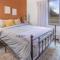 Cayuga bungalow on lake—sleeps 13—outdoor firepit