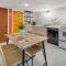 Cayuga bungalow on lake—sleeps 13—outdoor firepit