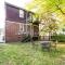 Ferndale Apartment with Yard - Near the Detroit Zoo! - Ferndale