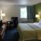 Days Inn & Suites by Wyndham Bridgeport - Clarksburg - Bridgeport