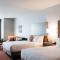 Revel Hotel, Tapestry Collection By Hilton - Urbandale