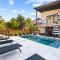 Lux North End Home: Heated Pool/Fire Pit/Theatre - بويز
