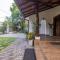 Spacious 4BR 4BA Family Villa wt Balcony & Lavish Garden - Ratmalana