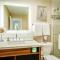 DoubleTree by Hilton Huntington, WV - 亨廷顿