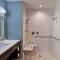 Home2 Suites By Hilton Las Vegas Strip South