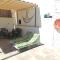 Casa Rural Oasis, una casa rural en Puertollano, agradable, con Piscina en zona tranquila - Puertollano