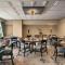 DoubleTree by Hilton McLean Tysons