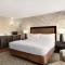 DoubleTree by Hilton McLean Tysons - Tysons Corner