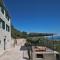 Crystal horizons retreat