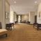 DoubleTree by Hilton Milwaukee/Brookfield