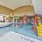 Hampton Inn & Suites Madison - West