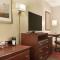 Hampton Inn & Suites Madison - West