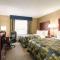 Travelodge by Wyndham Oshawa Whitby