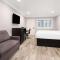 Aura Inn Monterey