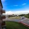 Brand New apartment next to Lakeside Shopping mall, Essex - West Thurrock