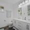 Small Town, Big House - Sleeps 8!