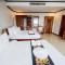 Sisombat Plaza Hotel