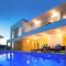 Villa Crystal Blue