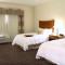 Hampton Inn & Suites Chesapeake-Square Mall - Чесапік