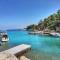 HOLIDAY HVAR lux