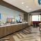 Tru by Hilton St. Charles St. Louis - سانت تشارلز