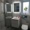 Entire home in Nottingham for family, friends and contractors