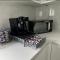 Entire home in Nottingham for family, friends and contractors