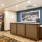 Hampton Inn Newport - Newport