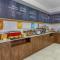 Hampton Inn & Suites Edmonton/West