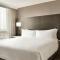 Embassy Suites By Hilton Montreal Airport - بوينت كلير