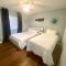 BEAUTIFUL BEACHFRONT-Oceanfront First Floor 2BR 2BA Condo in Cherry Grove, North Myrtle Beach! RENOVATED with a Fully Equipped Kitchen, 3 Separate Beds, Pool, Private Patio & Steps to the Sand! - ميرتل بيتش