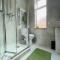 Lovely 4 Bed, Family & Contractors Luton Airport & M1 by Properties2you