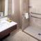 DoubleTree by Hilton Ann Arbor, MI - آن آربر