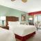 Hampton Inn & Suites Outer Banks/Corolla - Королла