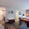 Hampton Inn & Suites Herndon-Reston