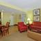 Homewood Suites by Hilton Chesapeake - Greenbrier - Чесапік