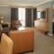 DoubleTree by Hilton Pittsburgh-Green Tree - Pittsburgh