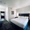 University Park Inn & Suites