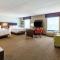 Hampton Inn & Suites Chicago - Libertyville