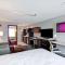Home2 Suites By Hilton Hot Springs - Hot Springs