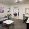 DoubleTree Suites by Hilton Hotel Detroit Downtown - Fort Shelby - ديترويت