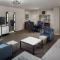 DoubleTree Suites by Hilton Hotel Detroit Downtown - Fort Shelby - ديترويت