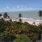 Flat de frente ao mar