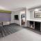 Hampton Inn & Suites Chicago-Hoffman Estates