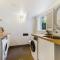 Hatton Ville Fireplace Village 5 Minutes Gardens